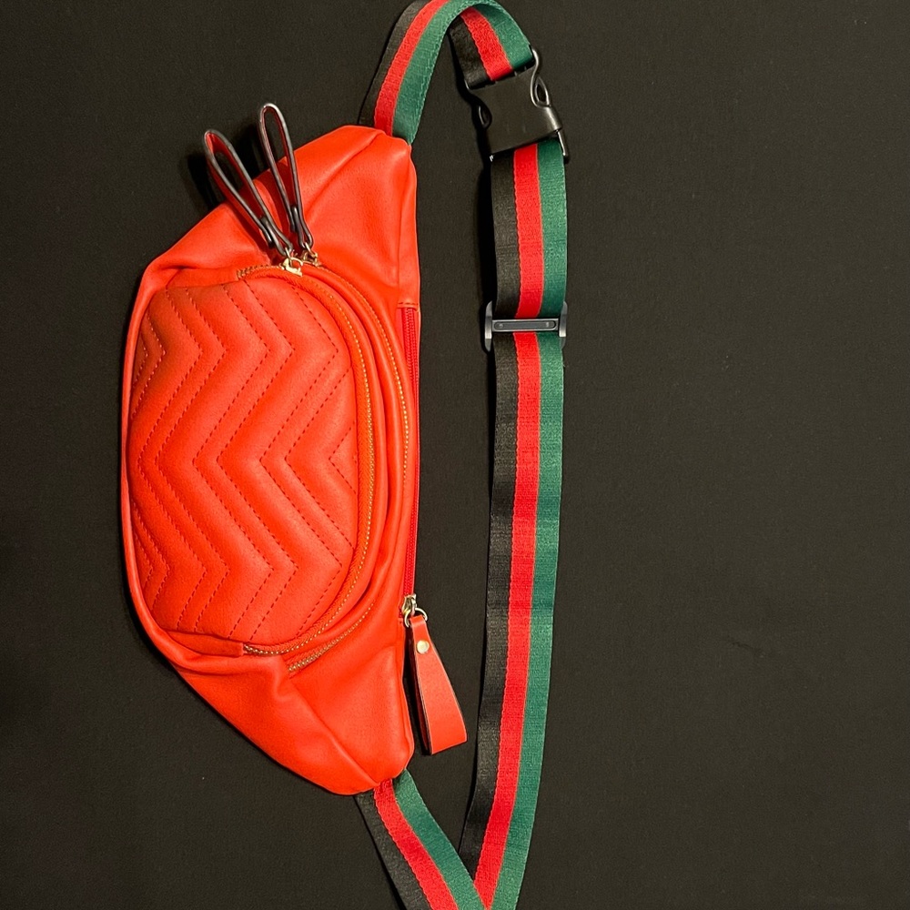 Red Fanny Pack - Picture 6 of 6